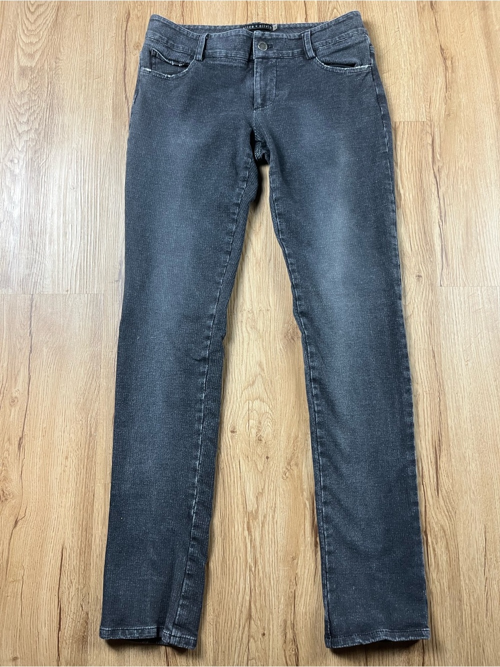 Alice + Olivia Faded Black Skinny Jeans Size 6 Made in NYC